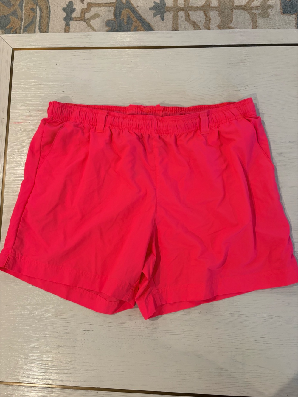 Columbia Women's Neon Pink Athletic Shorts size XL